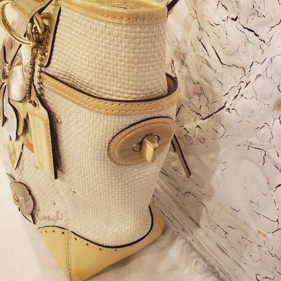 Coach Limited edition Hamptons Floral Straw Bag 98 - Picture 4 of 16